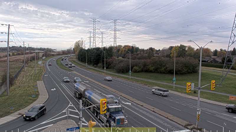 Live camera: Woodroffe and Hunt Club