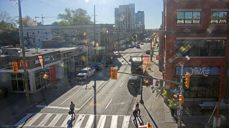 Live camera: Bank and Fifth