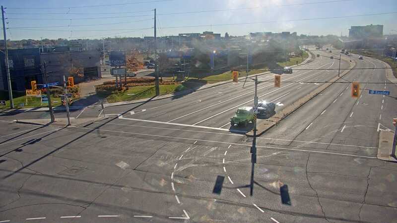 Live camera: Woodroffe at Baseline