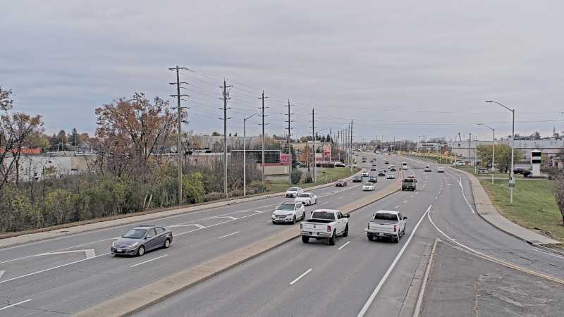 Live camera: Innes at Highway 417 (West)